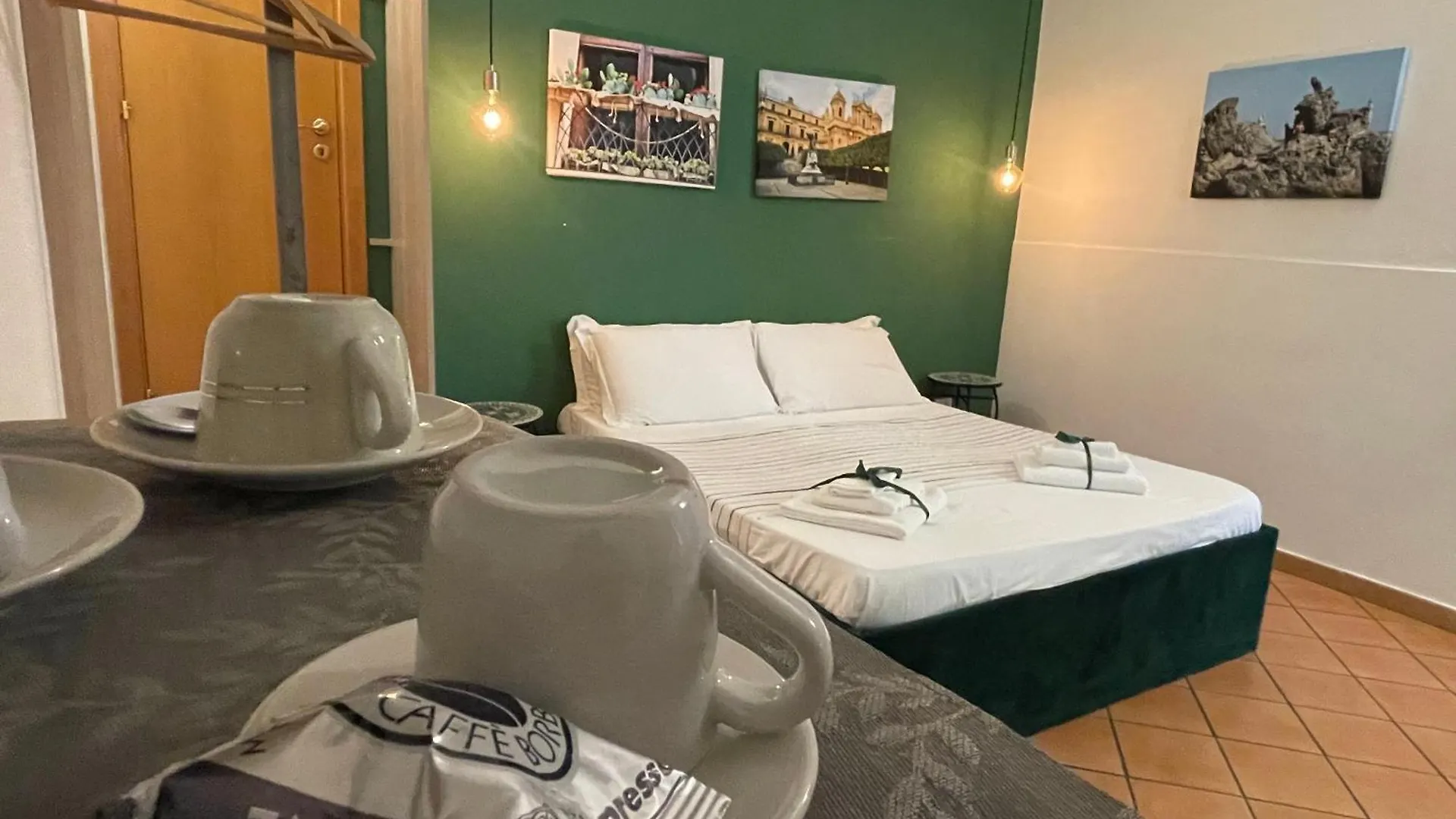 ***  Bnb San Barnaba Bed & Breakfast Catania Italy